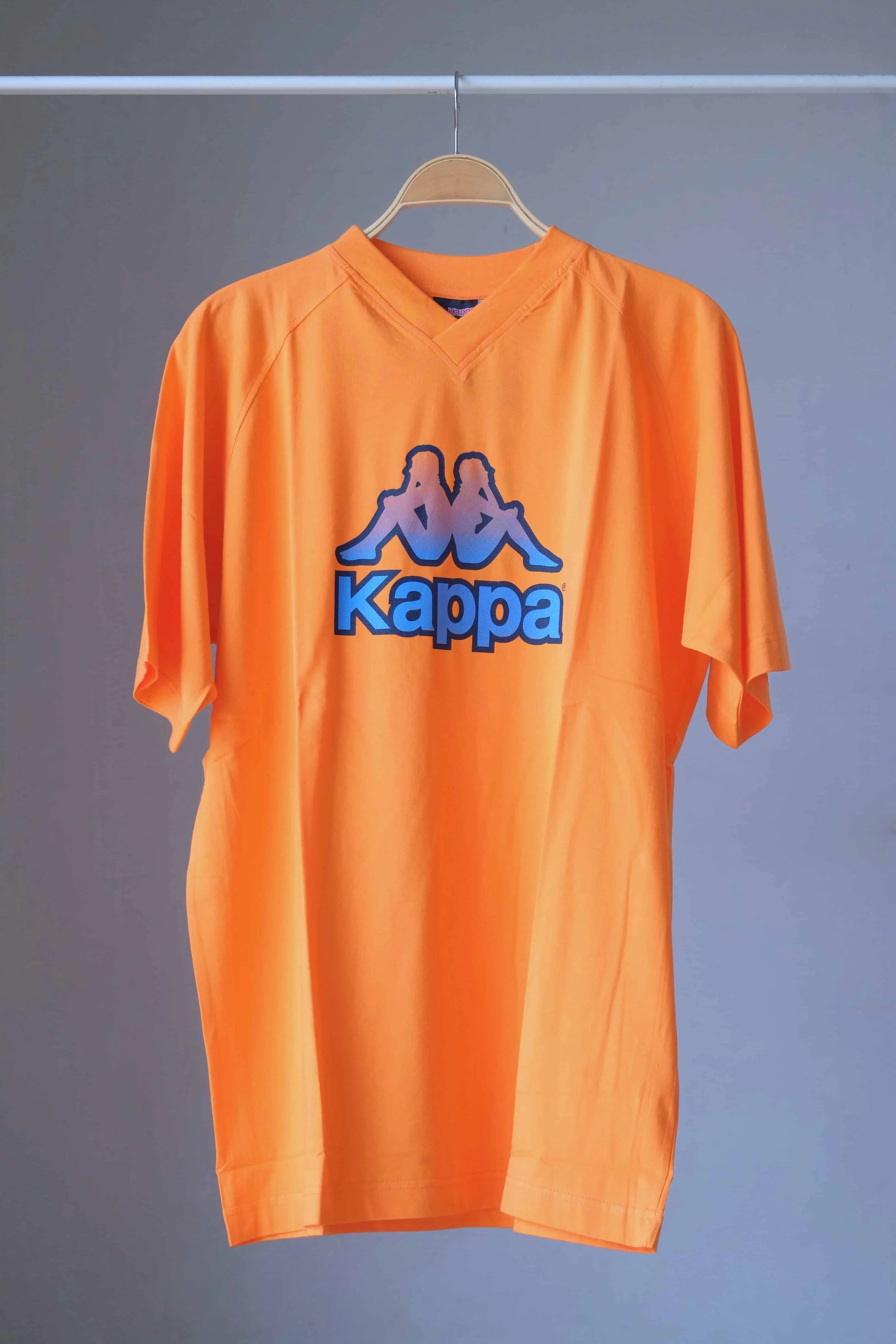 KAPPA Vintage V-Neck T-Shirt