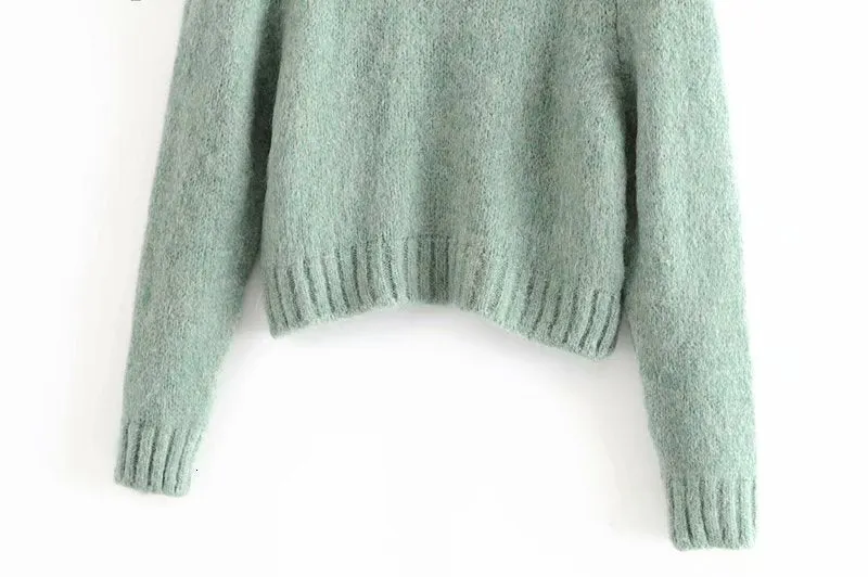 SWEATER WITH SHOULDER DETAIL